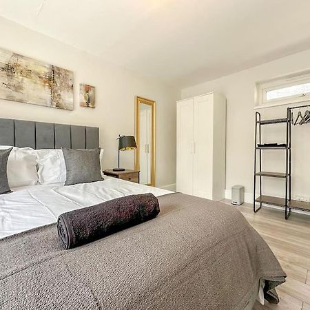 New Cosy Luxury 3 Bedroom House In Battersea ลอนดอน ภายนอก รูปภาพ