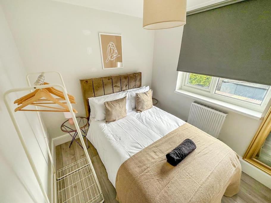 New Cosy Luxury 3 Bedroom House In Battersea ลอนดอน ภายนอก รูปภาพ