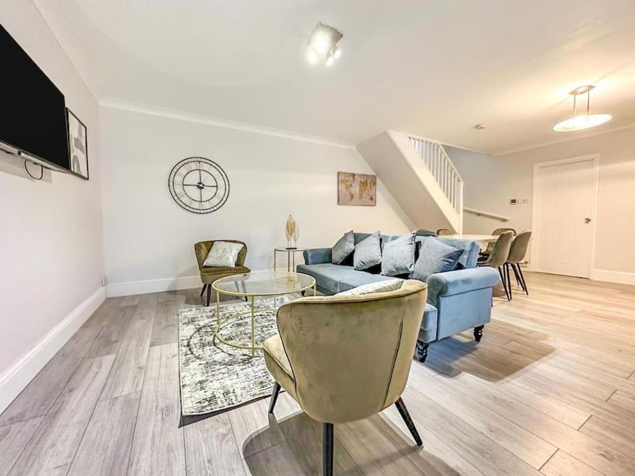 New Cosy Luxury 3 Bedroom House In Battersea ลอนดอน ภายนอก รูปภาพ